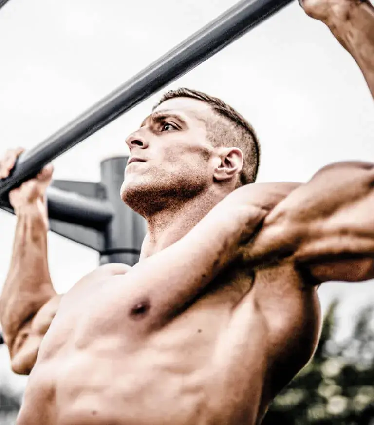 Muscletech elite male pulling up